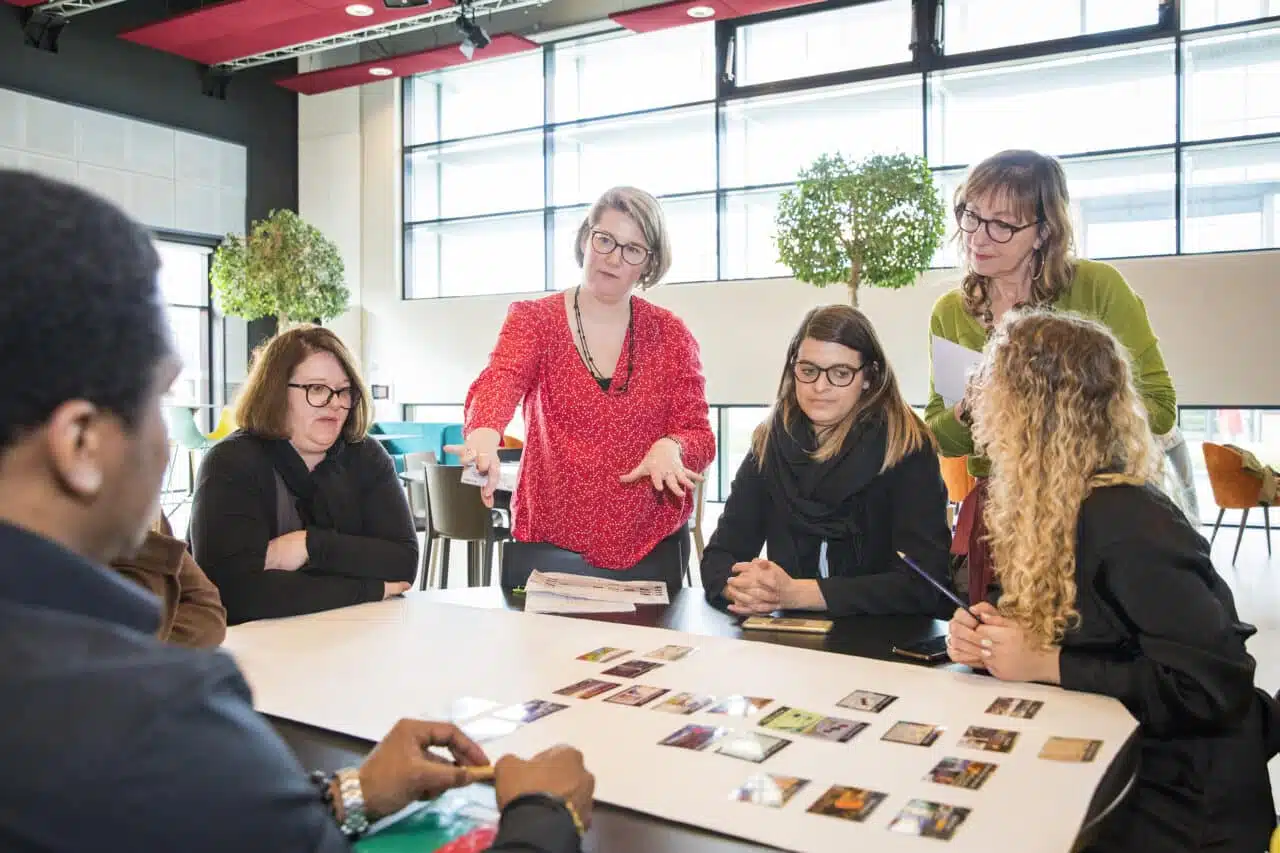 Cofidis France déploie la Fresque du Climat auprès de ses 1600 collaborateurs